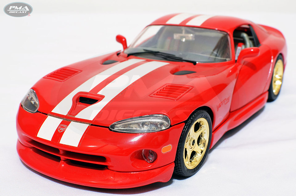  1997  DODGE VIPER GTS 1:18